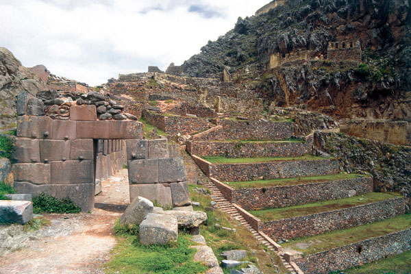 Tour to Cusco, tour to Machu Picchu and tour to Sacred Valley